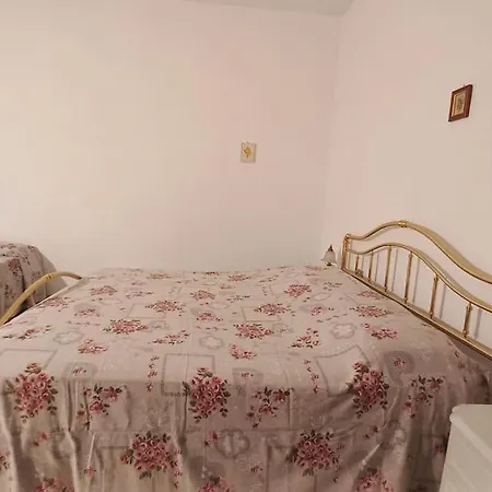 La Casa Dei Nonni Apartment *